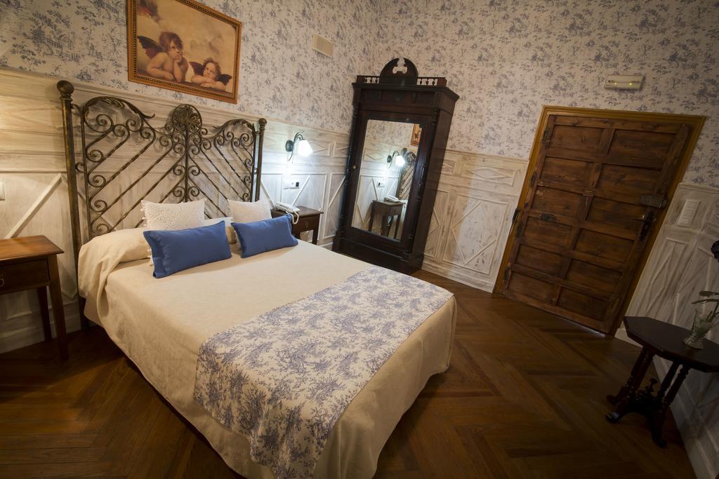 Hospederia Real Casona La Beltraneja Hotel Belmonte  Exterior photo