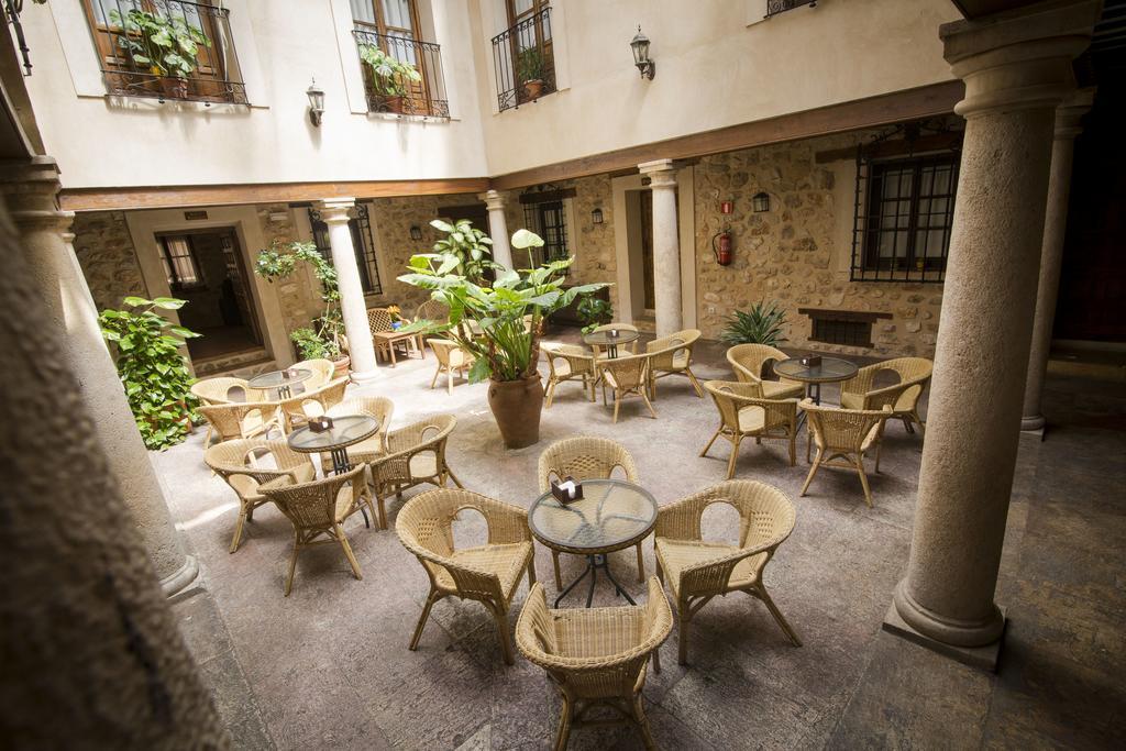 Hospederia Real Casona La Beltraneja Hotel Belmonte  Exterior photo
